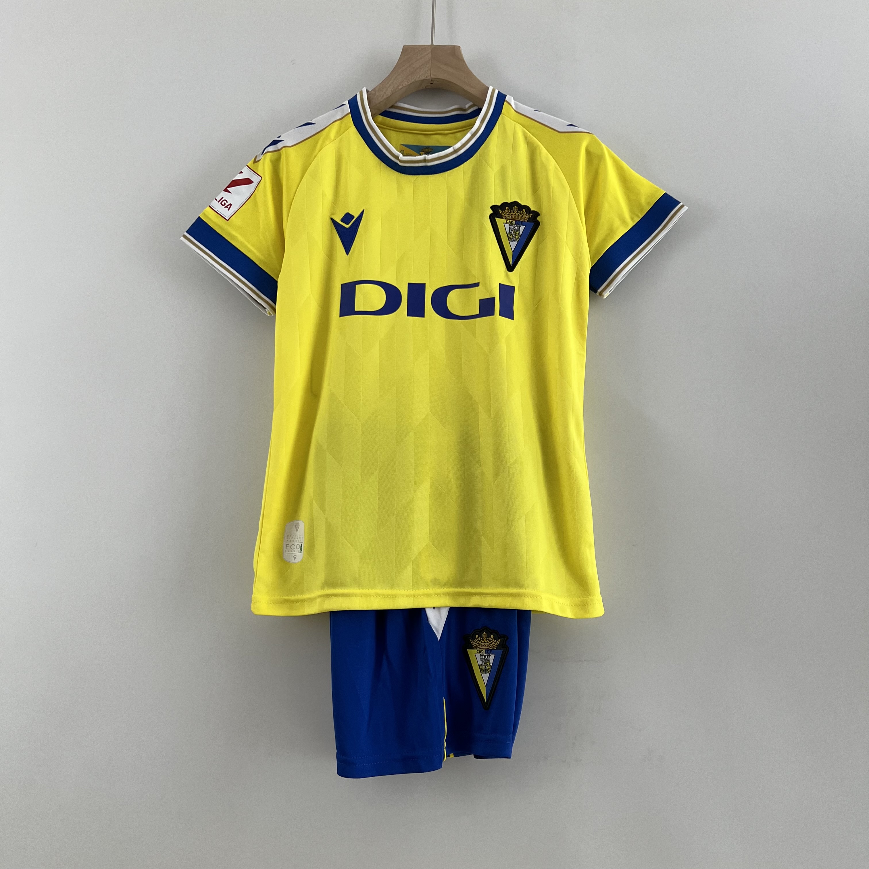 Cﾨﾢdiz 23-24 Home Stadium Kids Kit